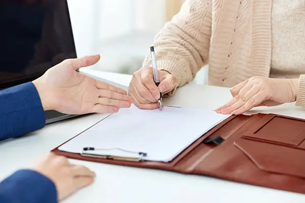 学法律专业什么工作简单