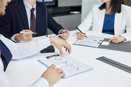 美国禁令实行什么法律的